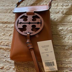 Shoulder strap phone bag.